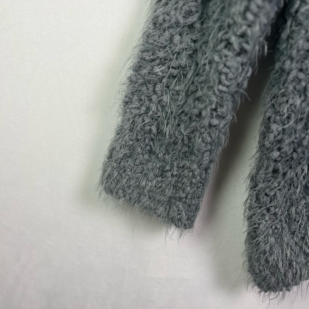 POL Women’s Fluffy Eyelash Knit Cowl Neck Sweater Gray Textured Pullover Sz S - Picture 2 of 11